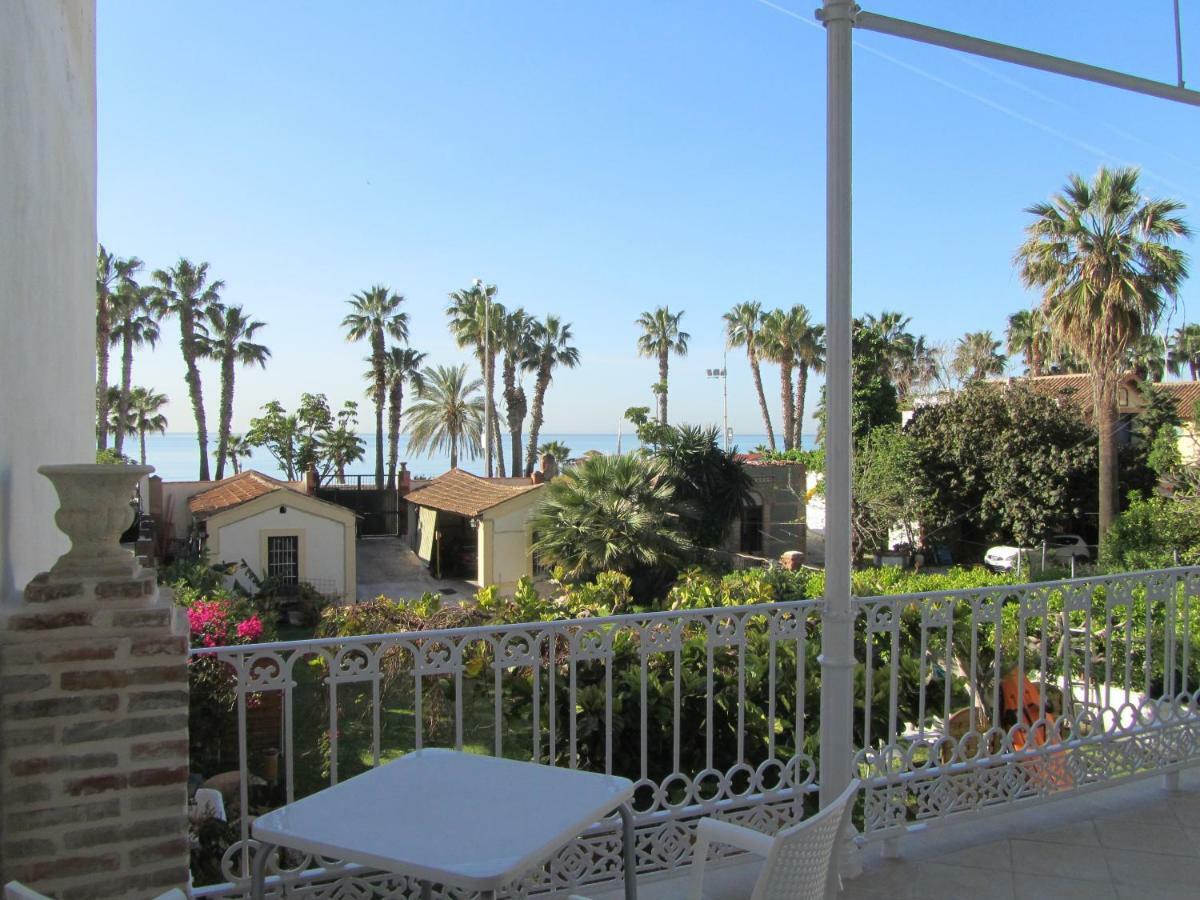 Villa Amalia Suites Málaga Buitenkant foto